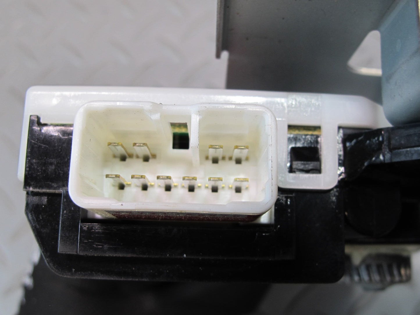 2003-2009 Lexus UZJ120L GX470 Sunroof Motor Drive Unit 89721-60070