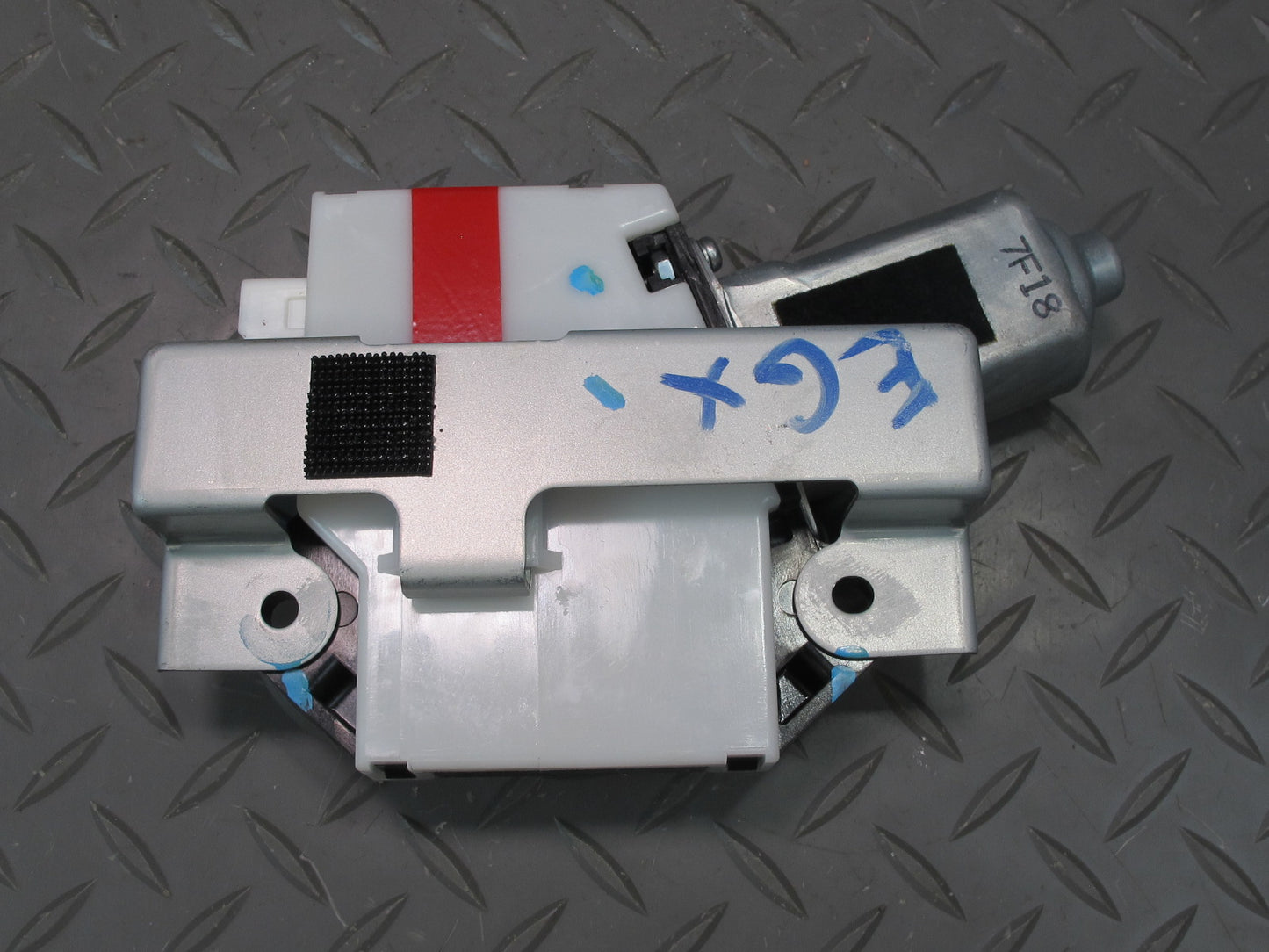 2003-2009 Lexus UZJ120L GX470 Sunroof Motor Drive Unit 89721-60070