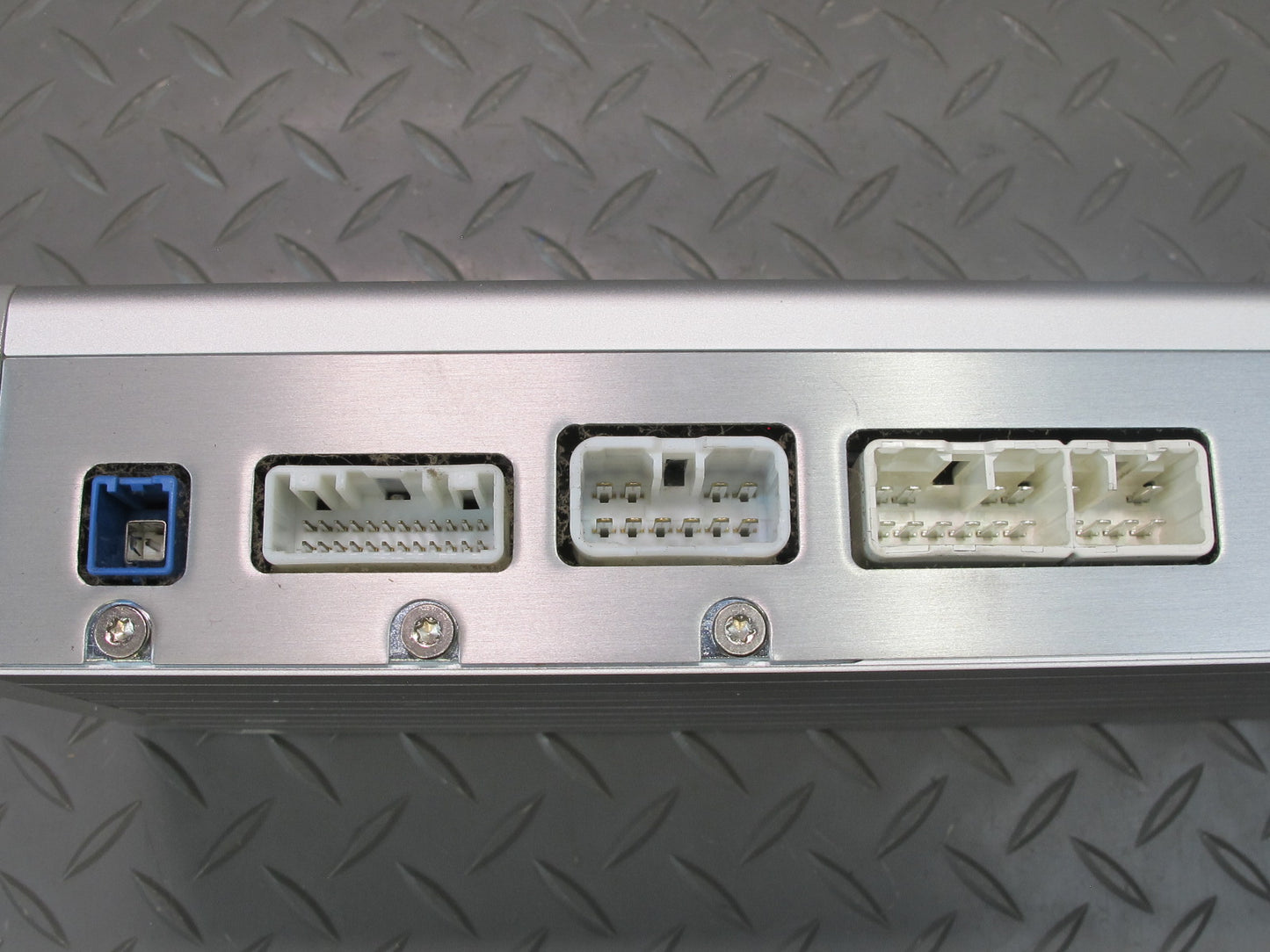 2007-2009 Lexus UZJ120L GX470 Mark Levinson Audio Amplifier AMP 86280-0W490