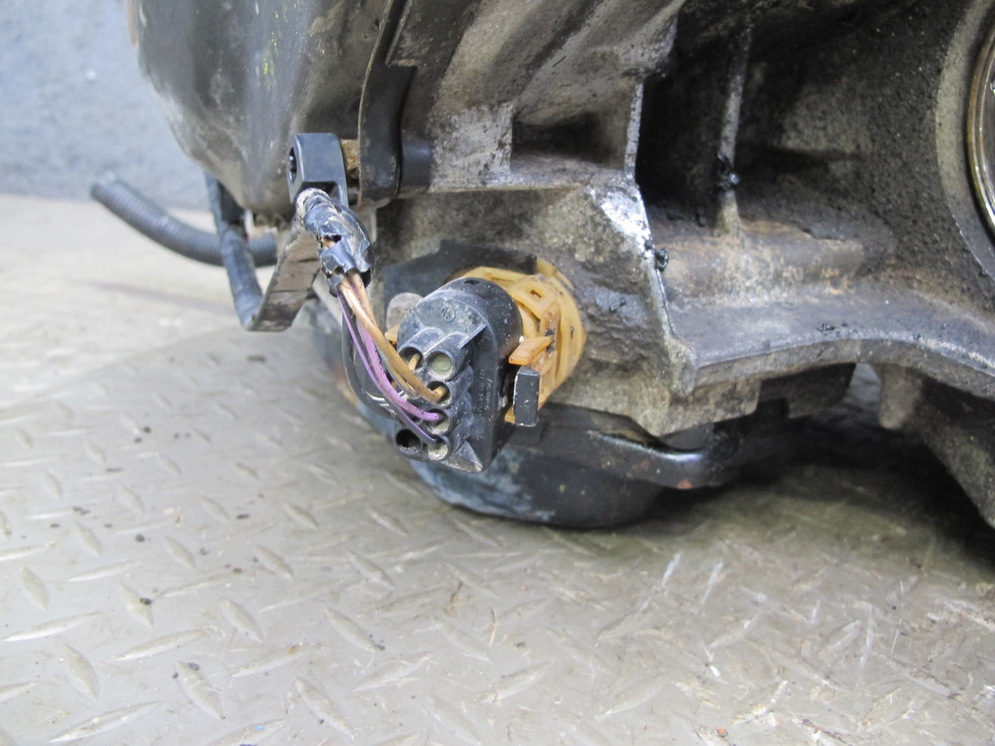 99-00 VW Eurovan T4 2.8L AES DRG 4-SPEED A/T Automatic Transmission OEM