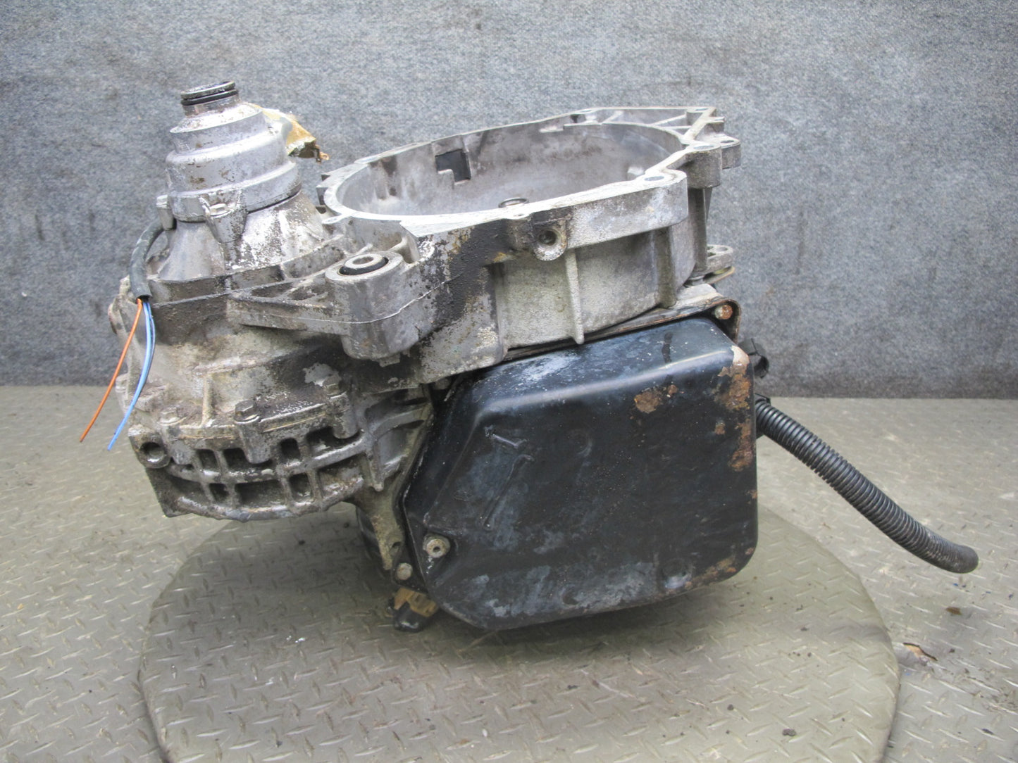 99-00 VW Eurovan T4 2.8L AES DRG 4-SPEED A/T Automatic Transmission OEM