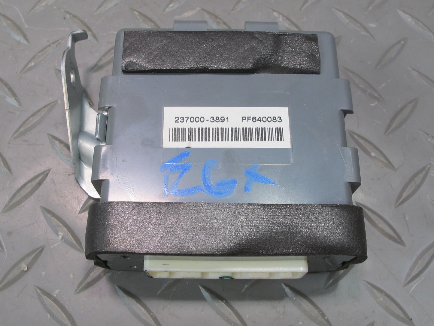 2006-2009 Lexus UZJ120L GX470 Theft Warning Control Module 89730-60061