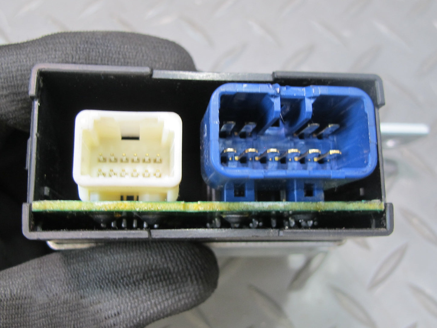 2003-2009 Lexus UZJ120L GX470 Windshield Wiper Control Module 85943-60011