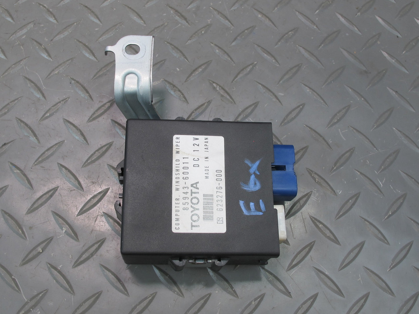 2003-2009 Lexus UZJ120L GX470 Windshield Wiper Control Module 85943-60011