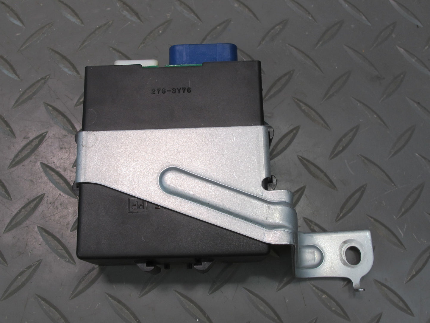 2003-2009 Lexus UZJ120L GX470 Windshield Wiper Control Module 85943-60011