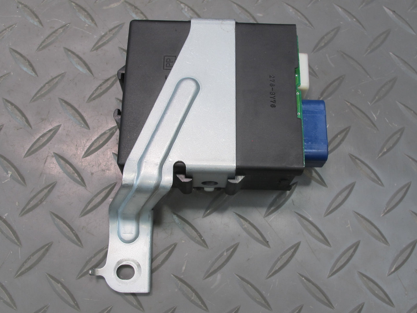 2003-2009 Lexus UZJ120L GX470 Windshield Wiper Control Module 85943-60011