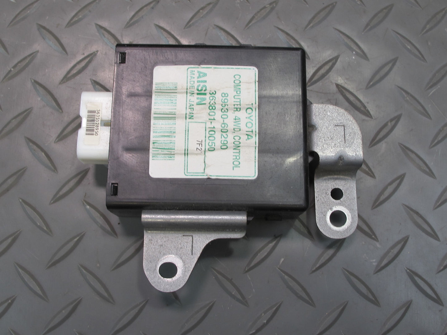 2003-2009 Lexus UZJ120L GX470 4X4 Transfer Case Control Module 89530-60290