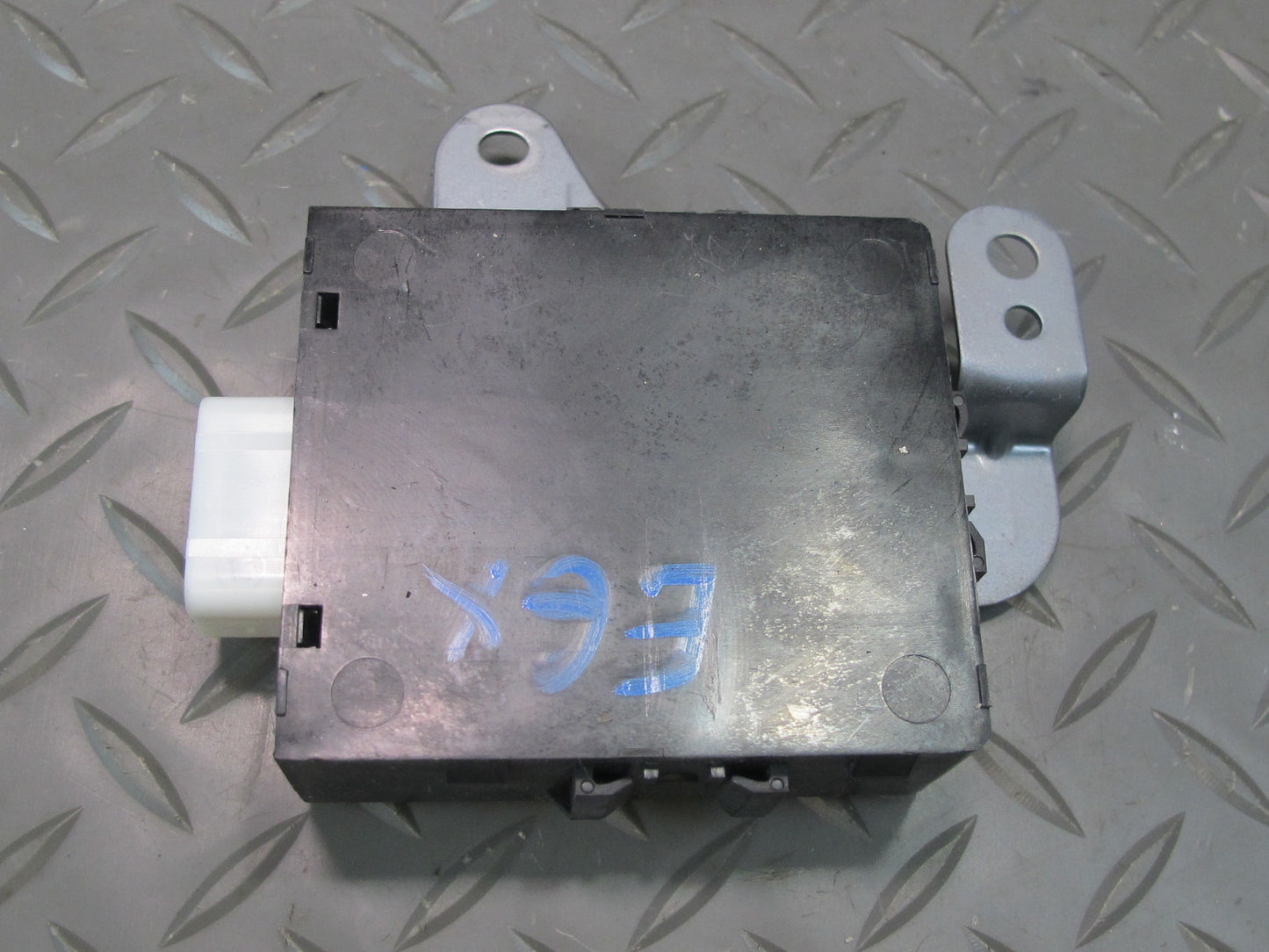 2003-2009 Lexus UZJ120L GX470 4X4 Transfer Case Control Module 89530-60290