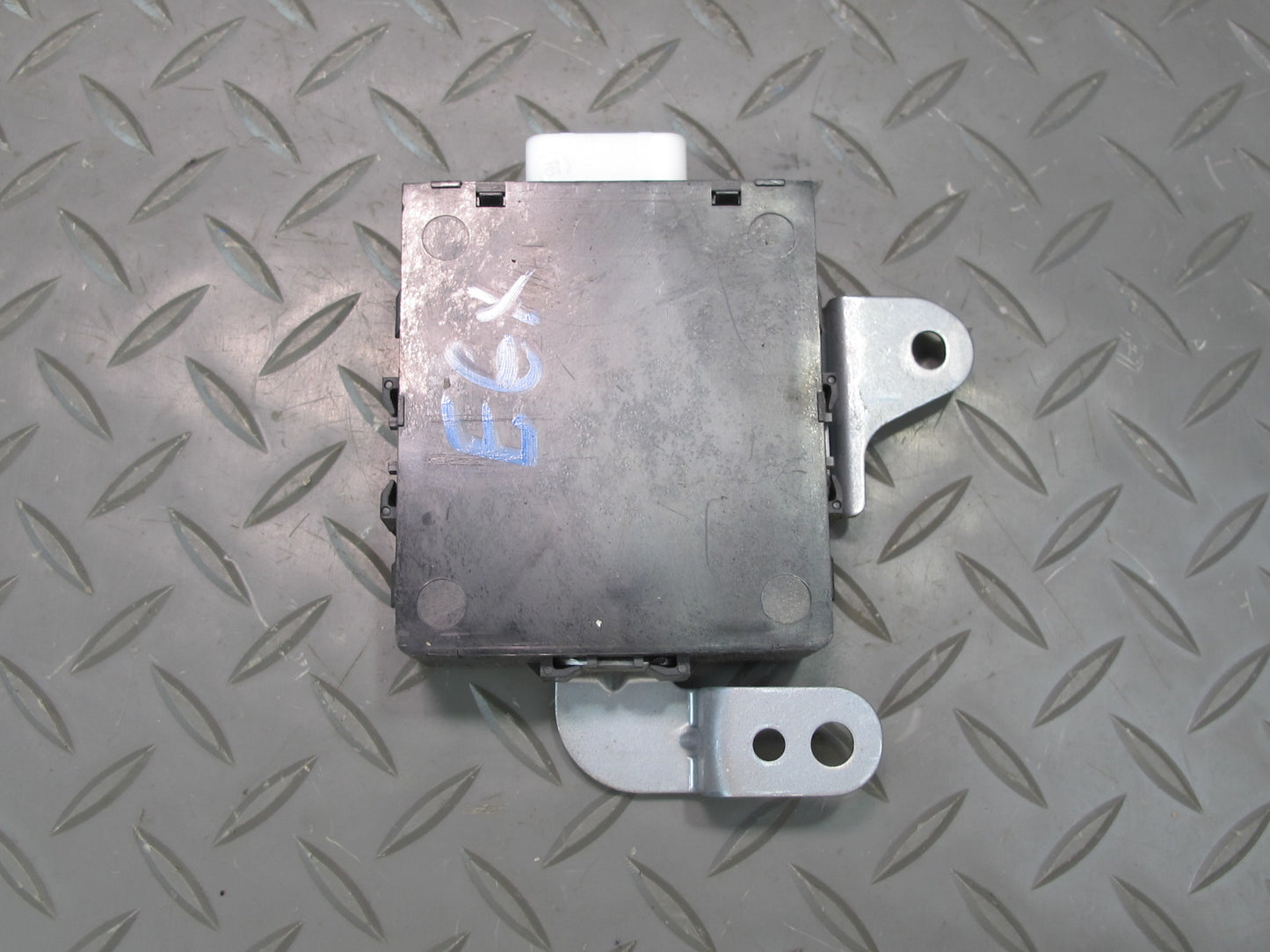 2003-2009 Lexus UZJ120L GX470 4X4 Transfer Case Control Module 89530-60290