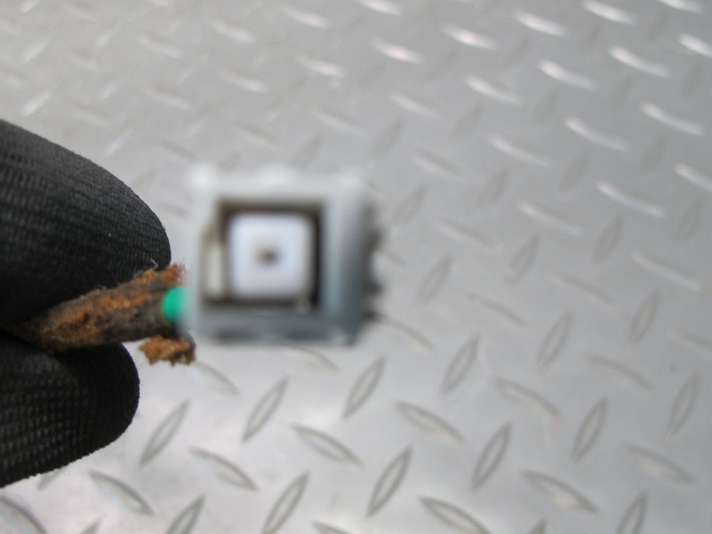 2007-2009 Lexus UZJ120L GX470 GPS Navigation Antenna 86860-60100