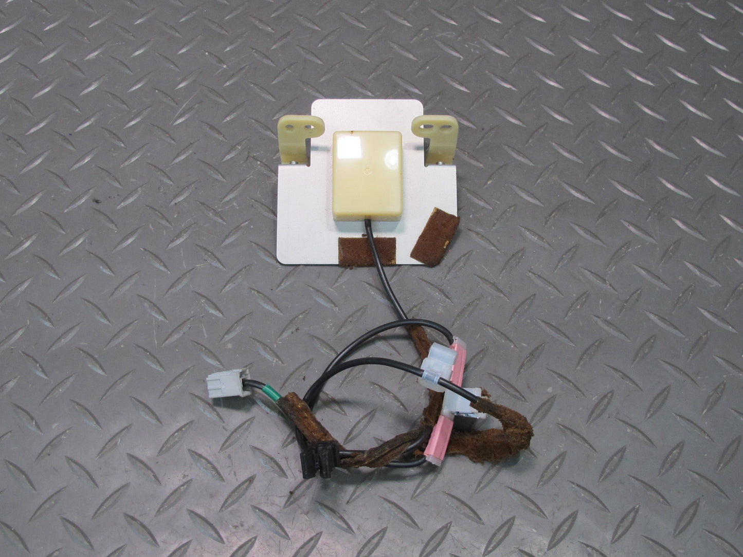 2007-2009 Lexus UZJ120L GX470 GPS Navigation Antenna 86860-60100