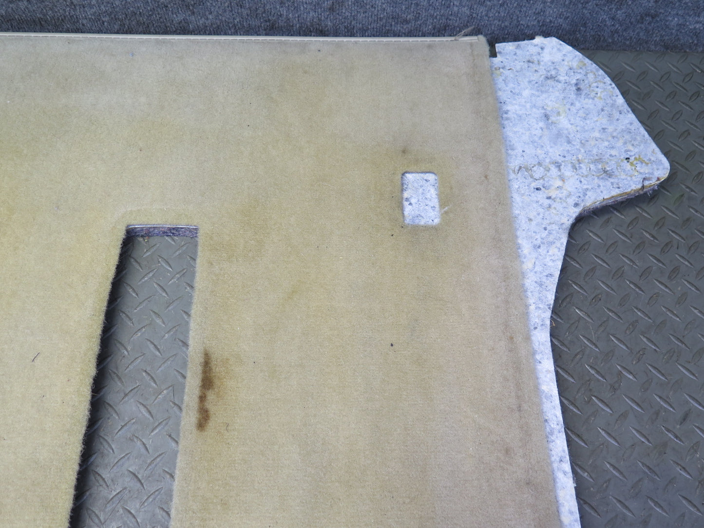 2003-2007 Lexus UZJ120L GX470 Rear Trunk Floor Carpet MAT Cover Base Panel