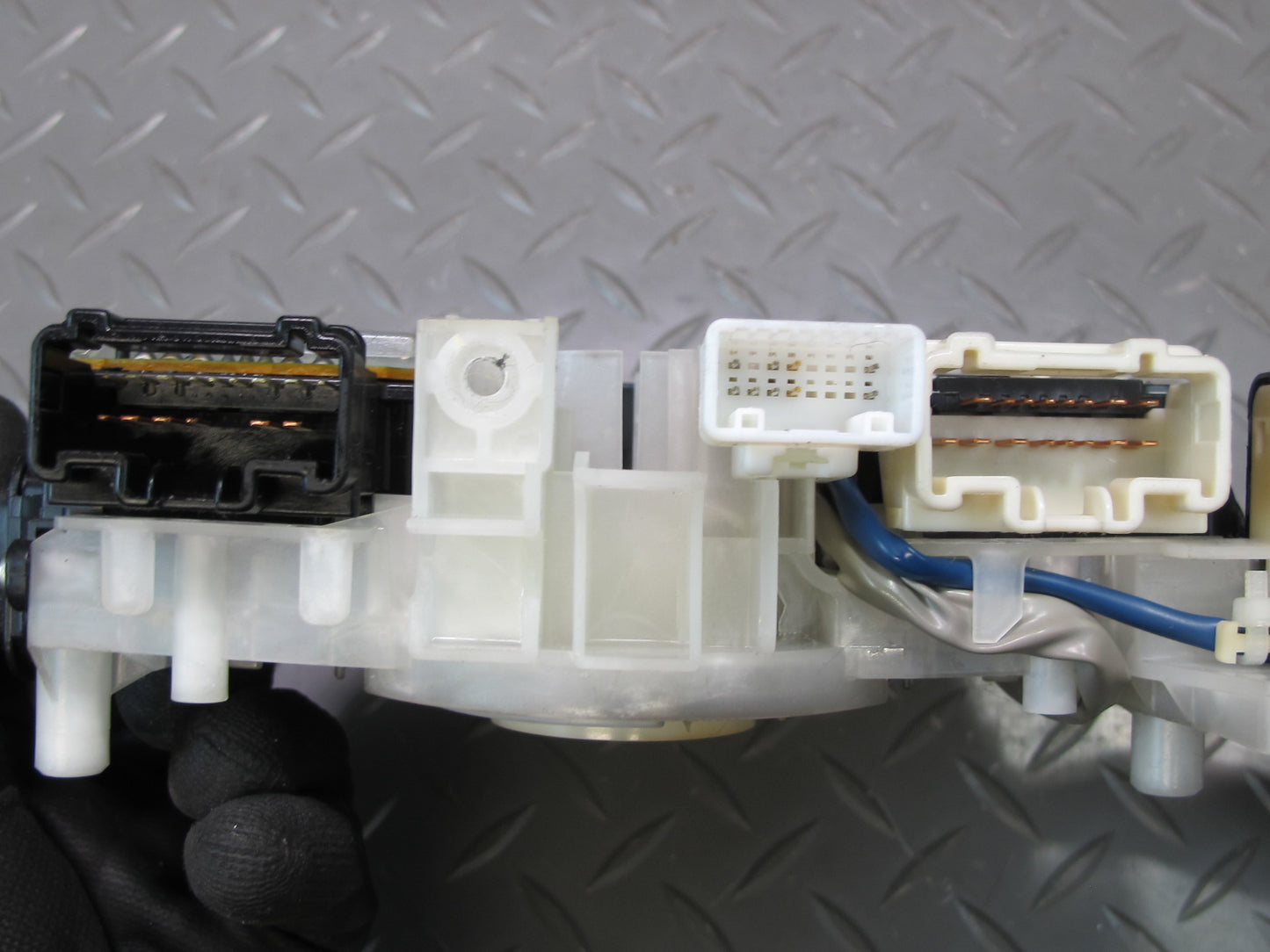 2006-2009 Lexus UZJ120L GX470 Steering Column Turn Signal Wiper Multi Switch