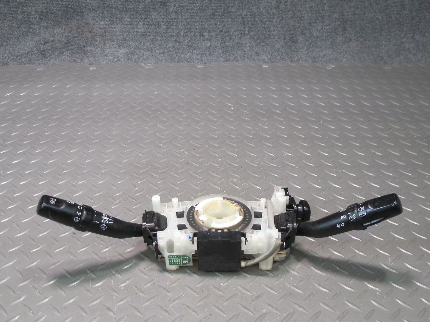 2006-2009 Lexus UZJ120L GX470 Steering Column Turn Signal Wiper Multi Switch