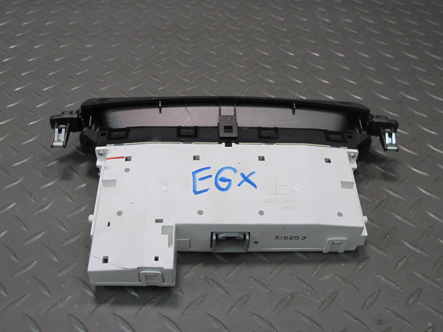 2003-2009 Lexus UZJ120L GX470 Dash Information Screen Display 83290-60272