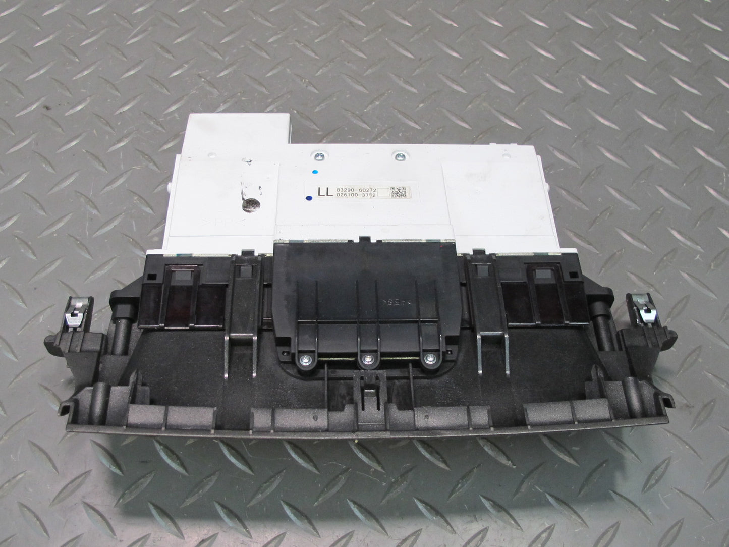 2003-2009 Lexus UZJ120L GX470 Dash Information Screen Display 83290-60272