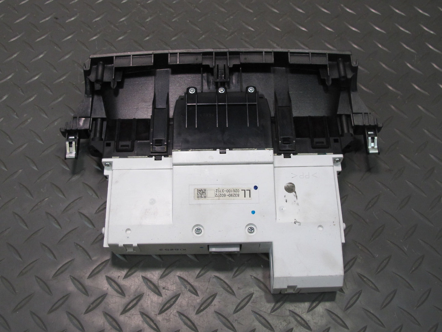 2003-2009 Lexus UZJ120L GX470 Dash Information Screen Display 83290-60272