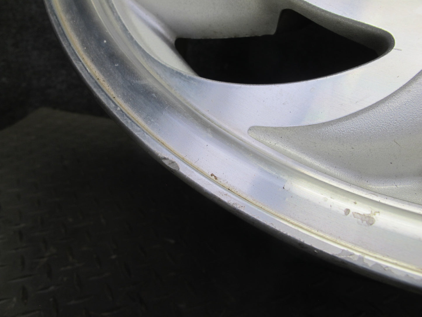 93-96 Chevrolet Corvette C4 Set of 4 17" R17 Wheel Rim 17x9.5J 17X8.5J ET56 OEM