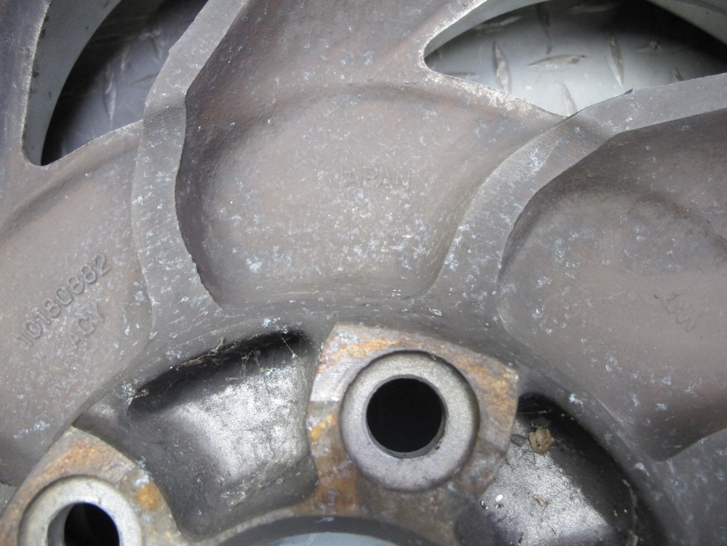 93-96 Chevrolet Corvette C4 Set of 4 17" R17 Wheel Rim 17x9.5J 17X8.5J ET56 OEM