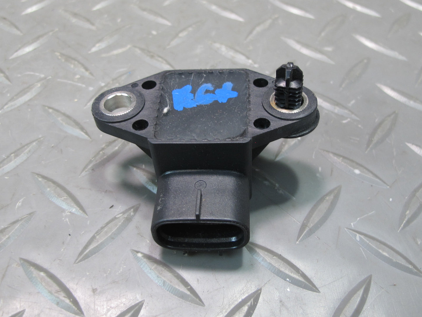 2003-2009 Lexus UZJ120L GX470 YAW Rate Acceleration Speed Sensor 89191-30020