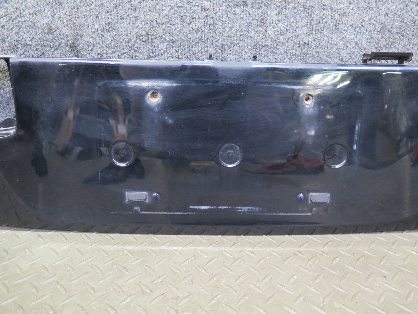 2003-2009 Lexus UZJ120L GX470 Rear Trunk Tailgate License Plate Trim Molding
