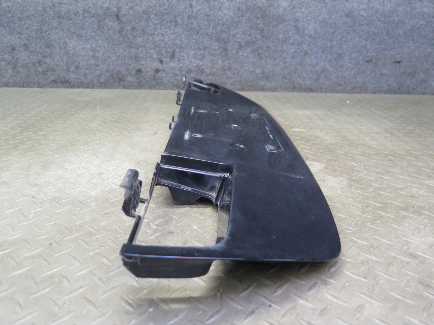 2003-2009 Lexus UZJ120L GX470 Rear Trunk Tailgate License Plate Trim Molding