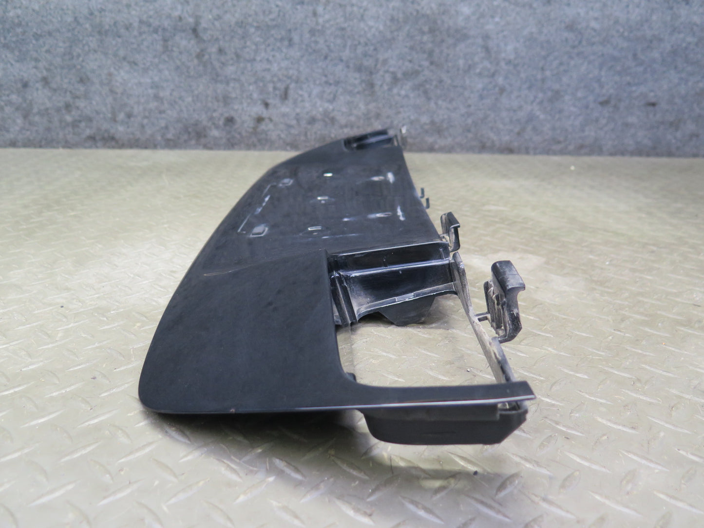 2003-2009 Lexus UZJ120L GX470 Rear Trunk Tailgate License Plate Trim Molding