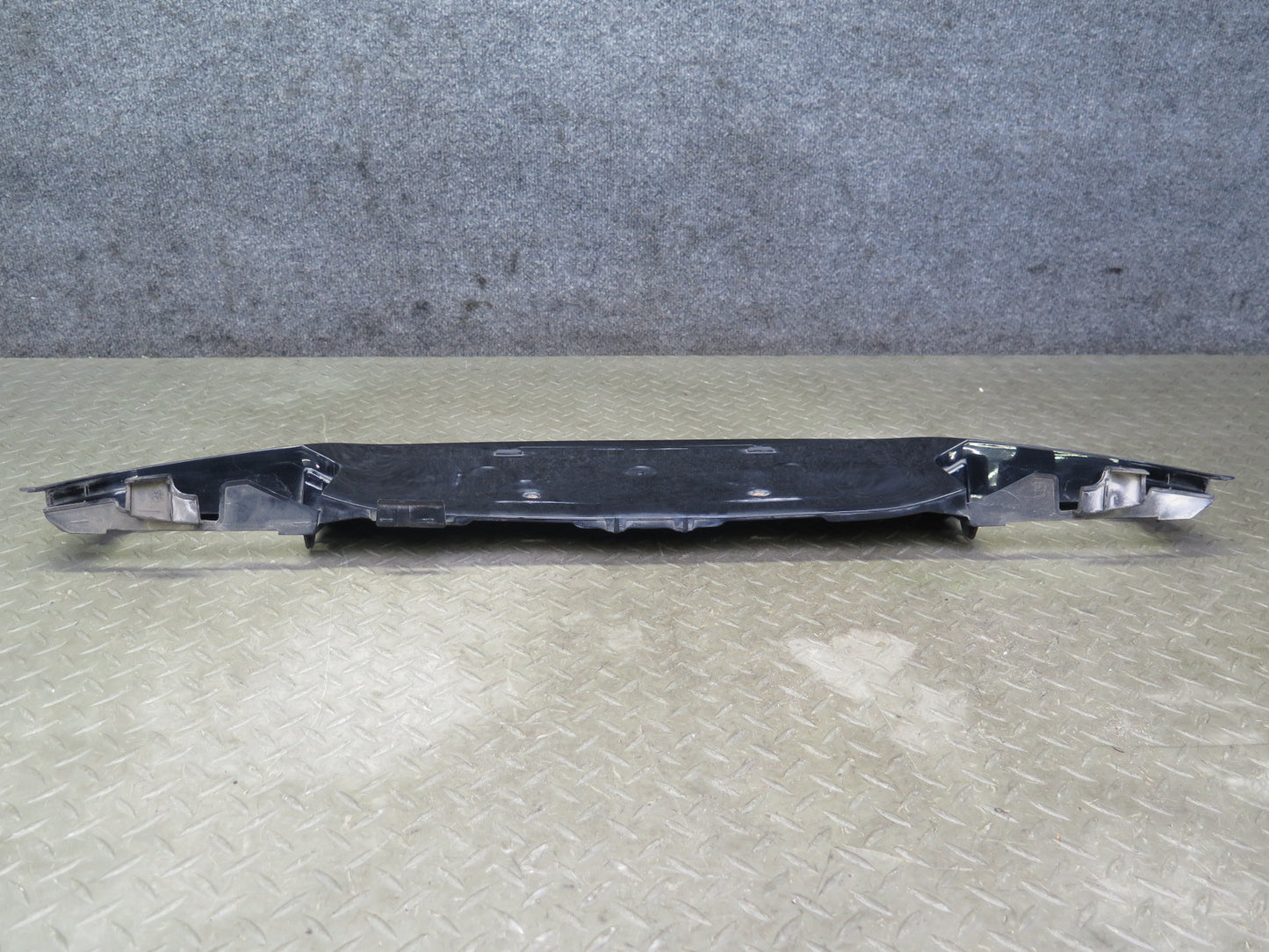 2003-2009 Lexus UZJ120L GX470 Rear Trunk Tailgate License Plate Trim Molding