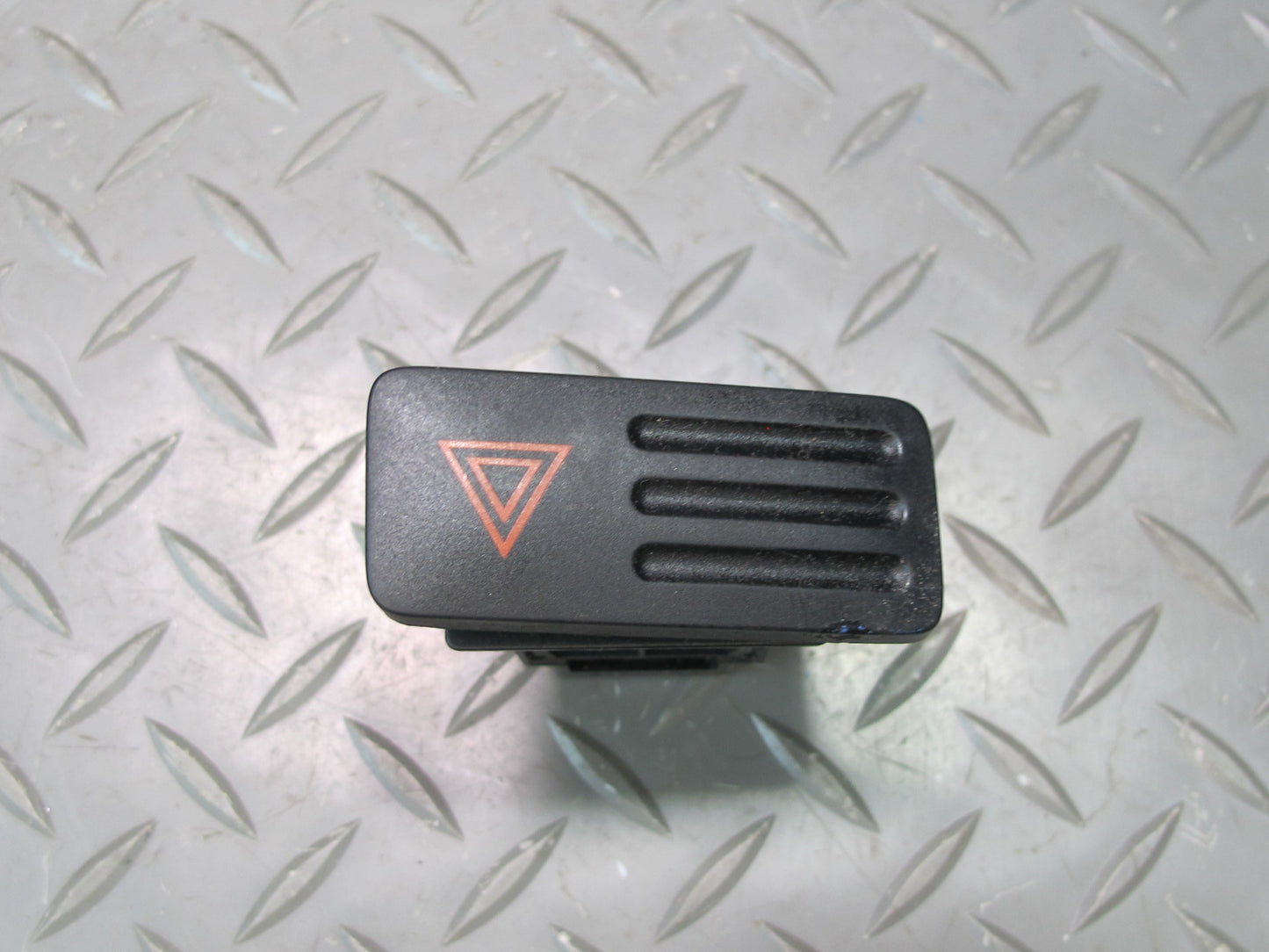 2003-2009 Lexus UZJ120L GX470 Emergency Hazard Warning Light Switch