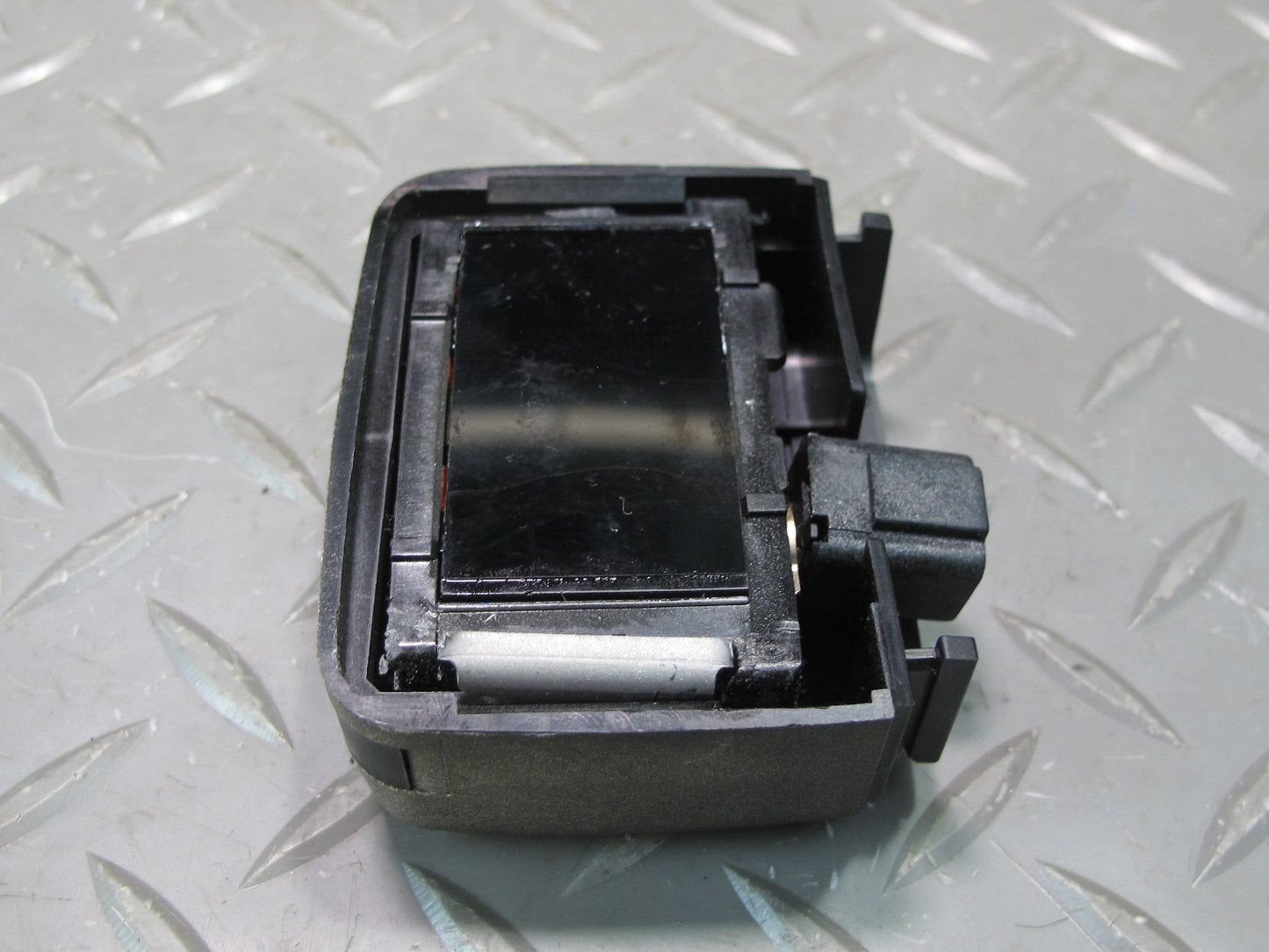 2003-2009 Lexus UZJ120L GX470 Windshield Rain Sensor 89941-60051