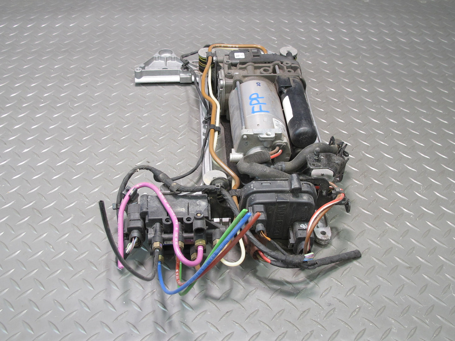 17-23 Porsche Panamera 971 Air Suspension Compressor Pump Assembly 44K Miles