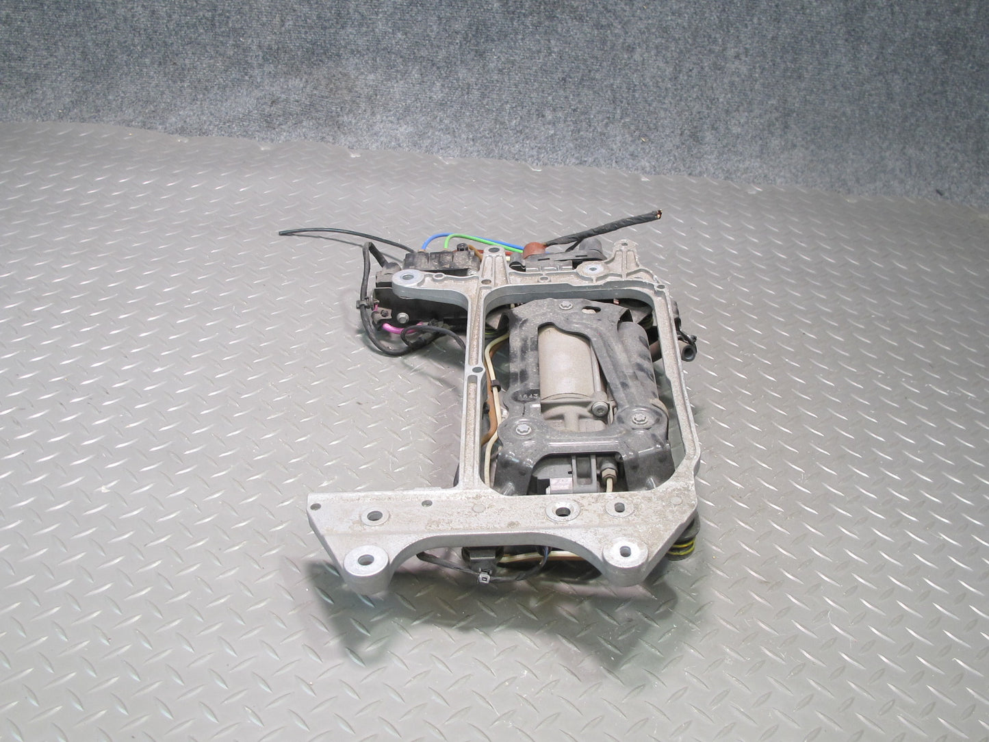 17-23 Porsche Panamera 971 Air Suspension Compressor Pump Assembly 44K Miles