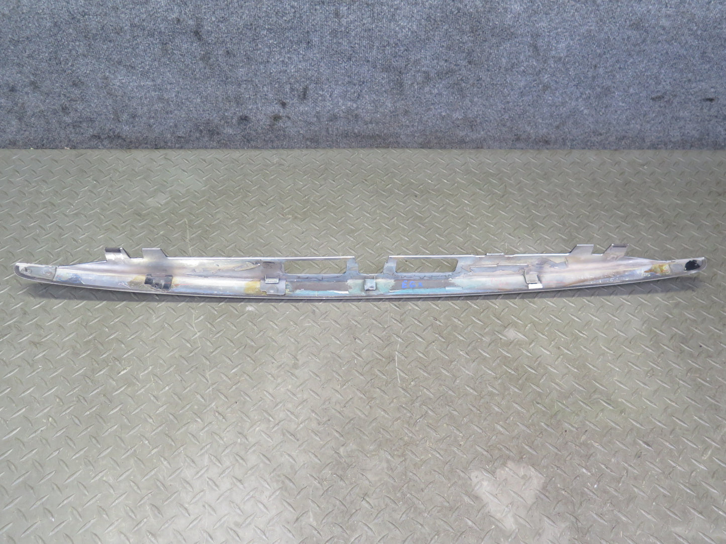 2003-2009 Lexus UZJ120L GX470 Rear Tailgate Finish Trim Molding 75132-60080
