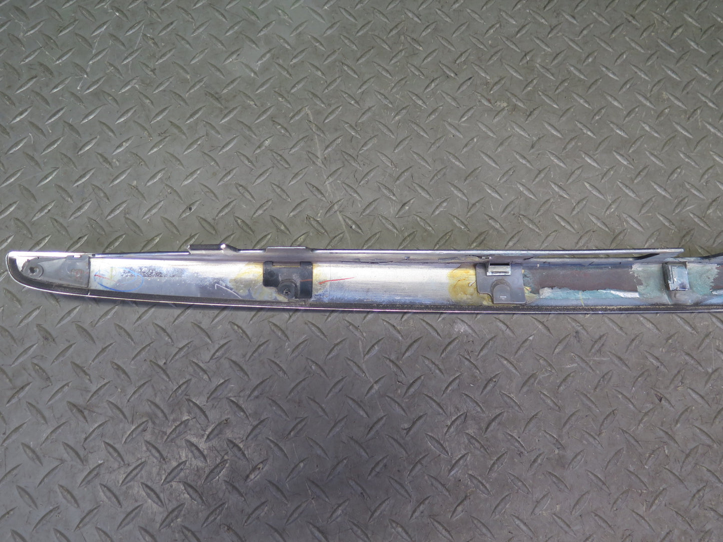 2003-2009 Lexus UZJ120L GX470 Rear Tailgate Finish Trim Molding 75132-60080