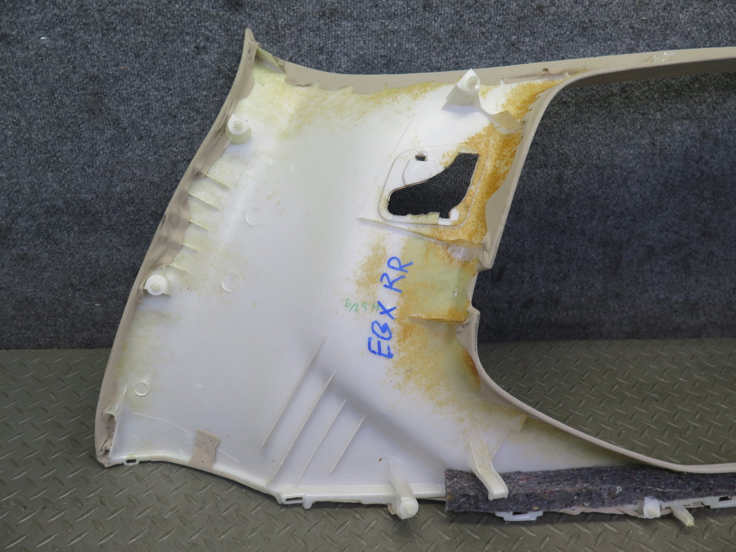 03-09 Lexus UZJ120L GX470 Rear Left & Right Side Upper Pillar Quarter Trim Set