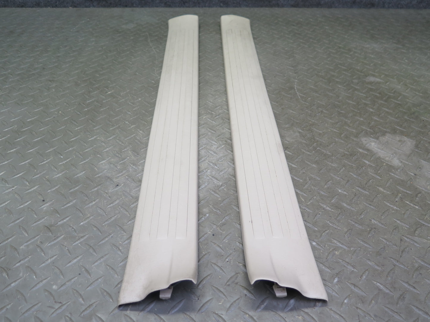 2006-2009 Lexus UZJ120L GX470 Front Left & Right Door Sill Scuff Plate Trim Set