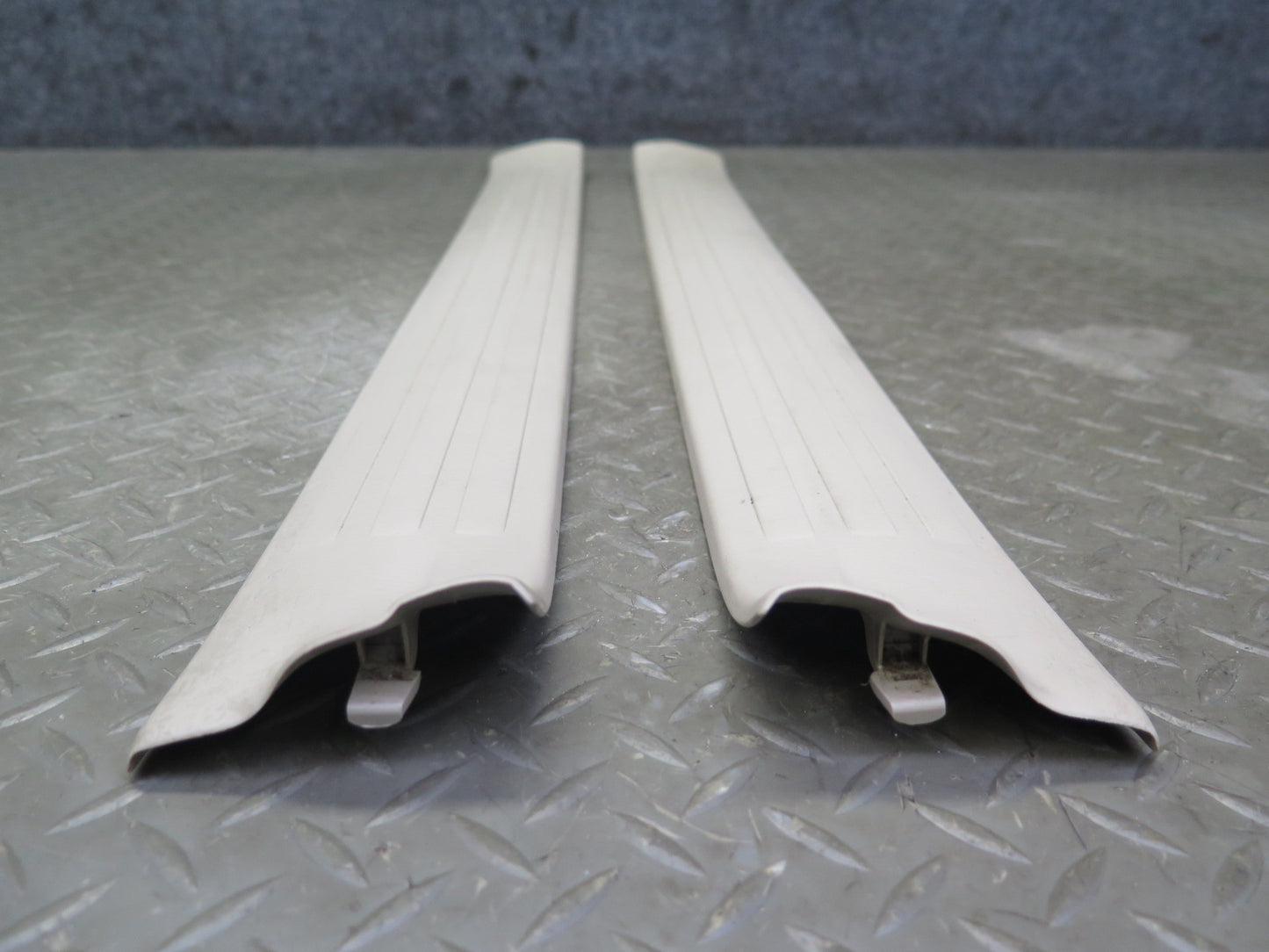 2006-2009 Lexus UZJ120L GX470 Front Left & Right Door Sill Scuff Plate Trim Set