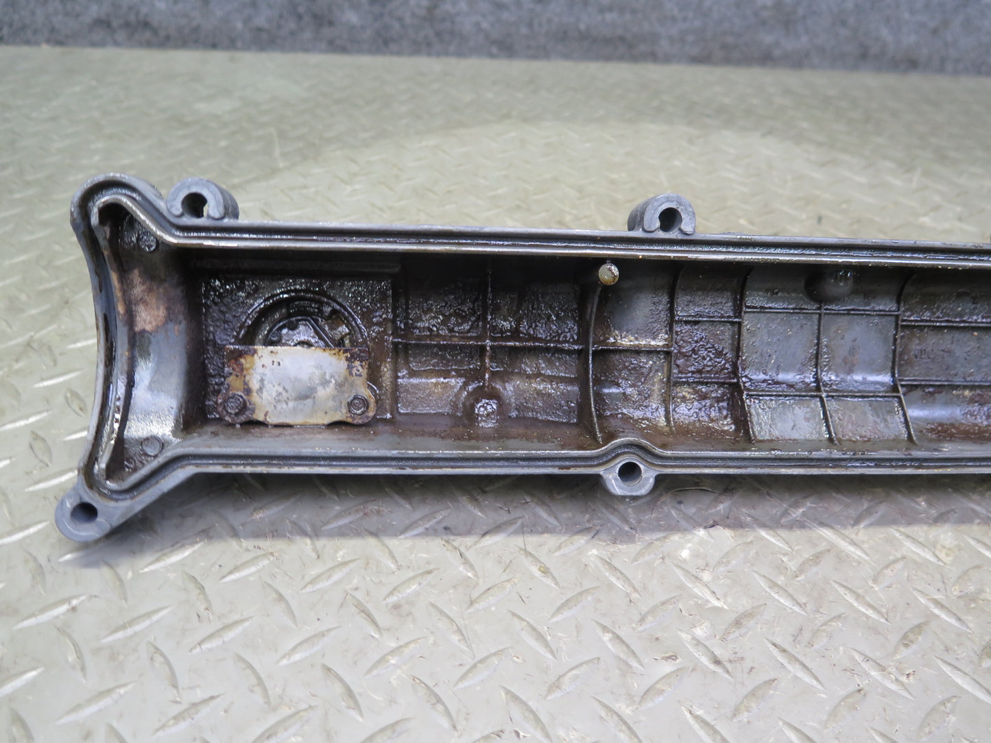 98-00 Lexus SC300 3.0L 2JZGE Set of 2 Engine Cylinder Head Valve Cover OEM