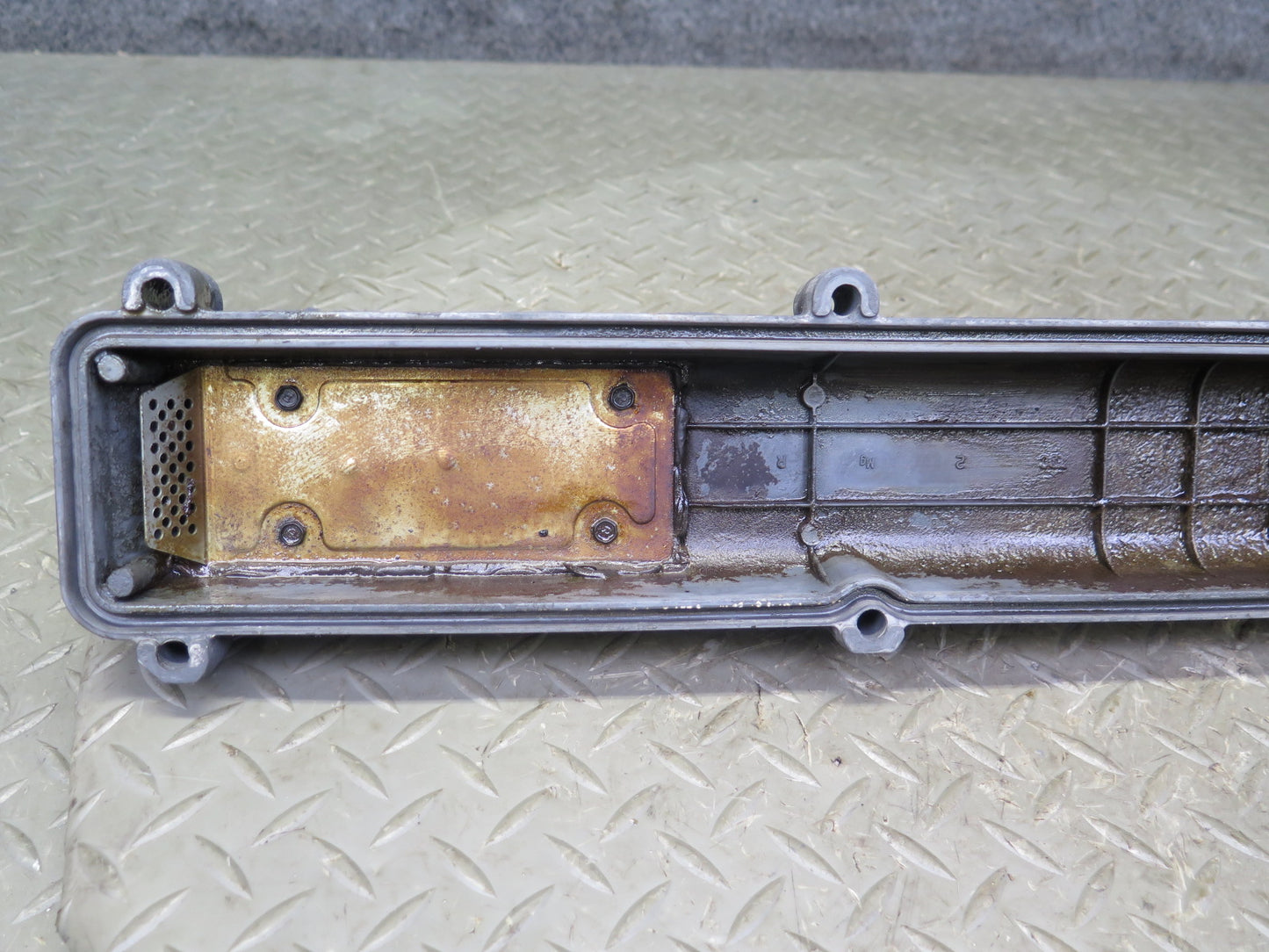 98-00 Lexus SC300 3.0L 2JZGE Set of 2 Engine Cylinder Head Valve Cover OEM