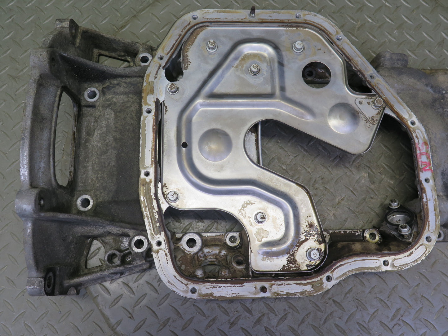 92-00 Lexus JZZ31L SC300 3.0L 2JZGE Engine Upper Oil Pan w Baffle OEM