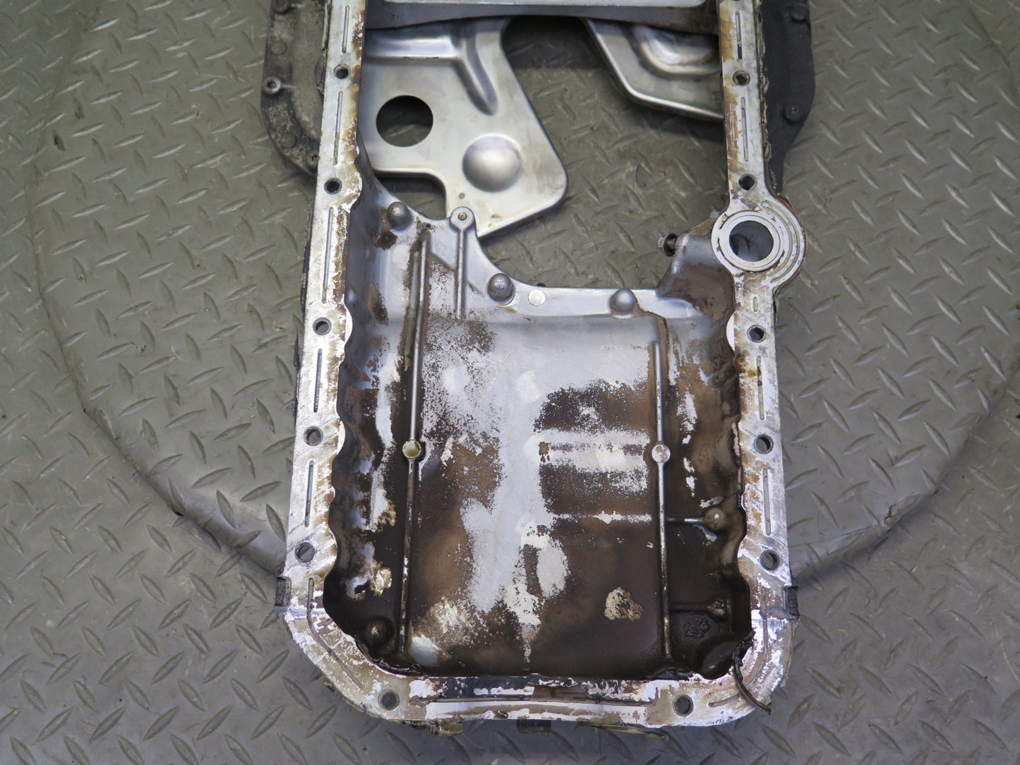 92-00 Lexus JZZ31L SC300 3.0L 2JZGE Engine Upper Oil Pan w Baffle OEM