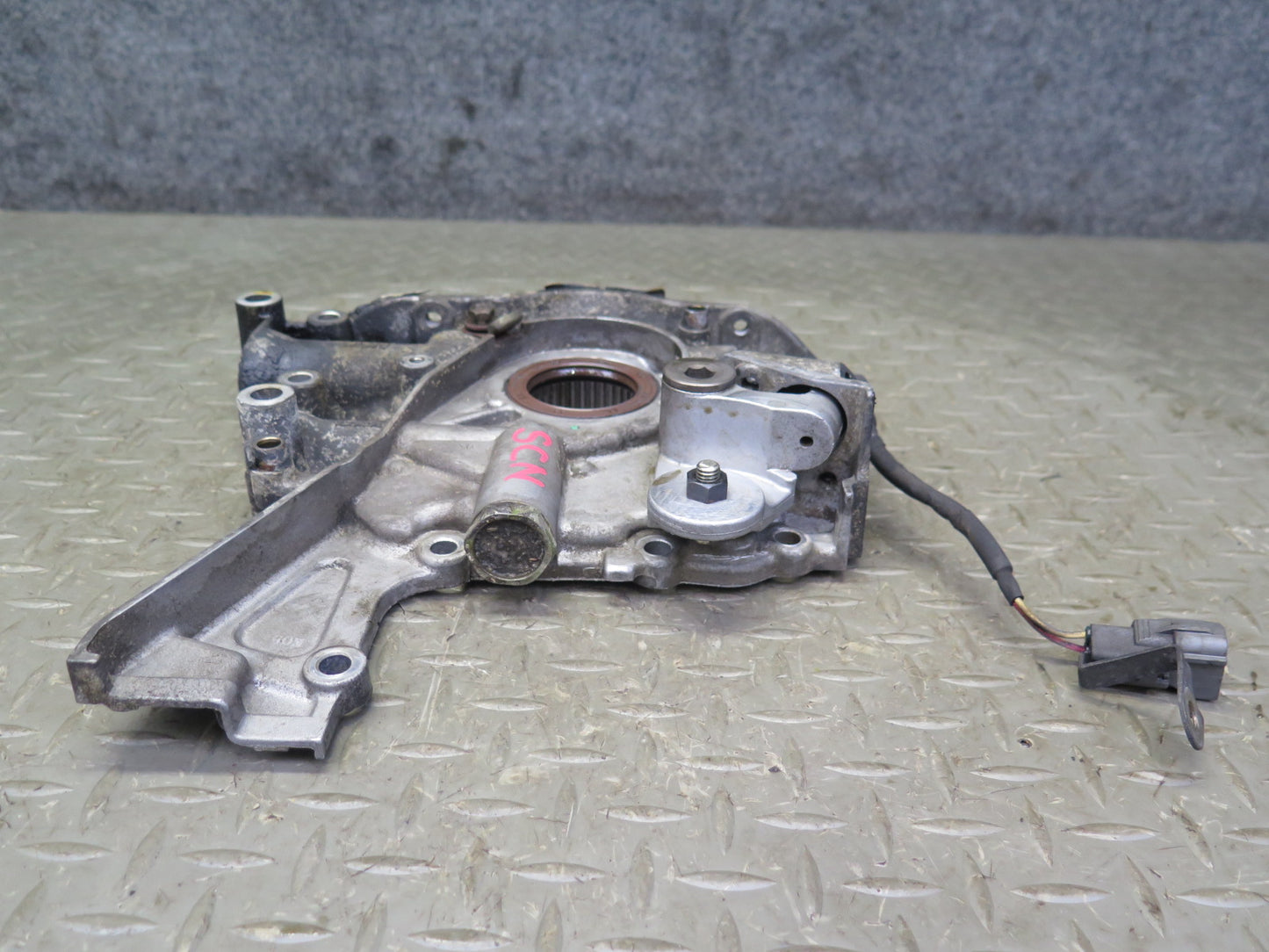 96-00 Lexus GS300 SC300 3.0L 2JZGE Engine Oil Pump w Housing OEM