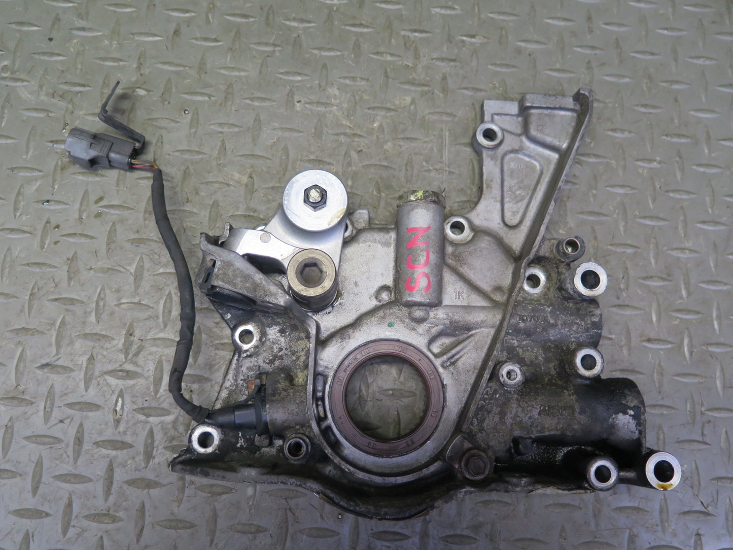 96-00 Lexus GS300 SC300 3.0L 2JZGE Engine Oil Pump w Housing OEM
