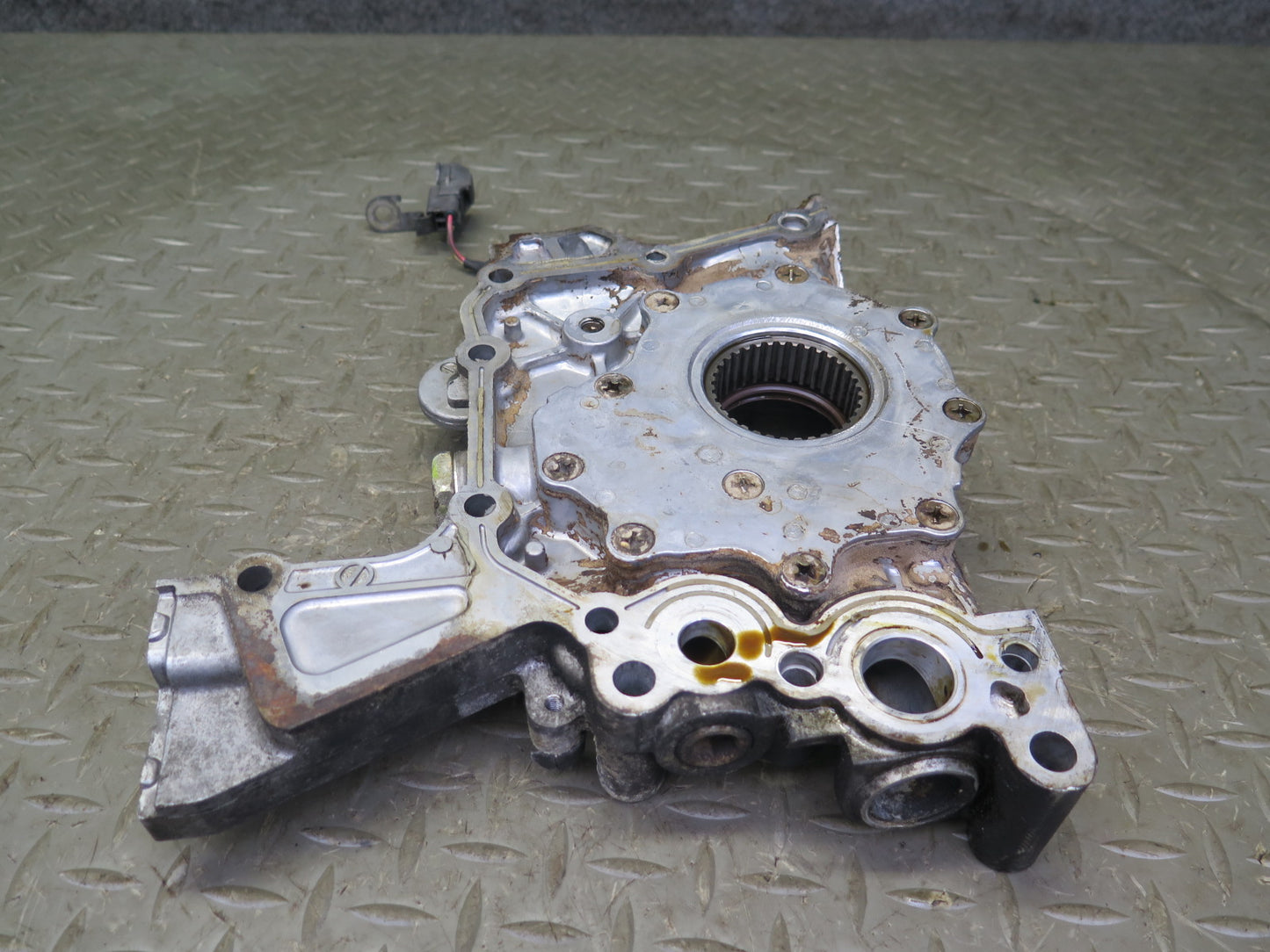 96-00 Lexus GS300 SC300 3.0L 2JZGE Engine Oil Pump w Housing OEM