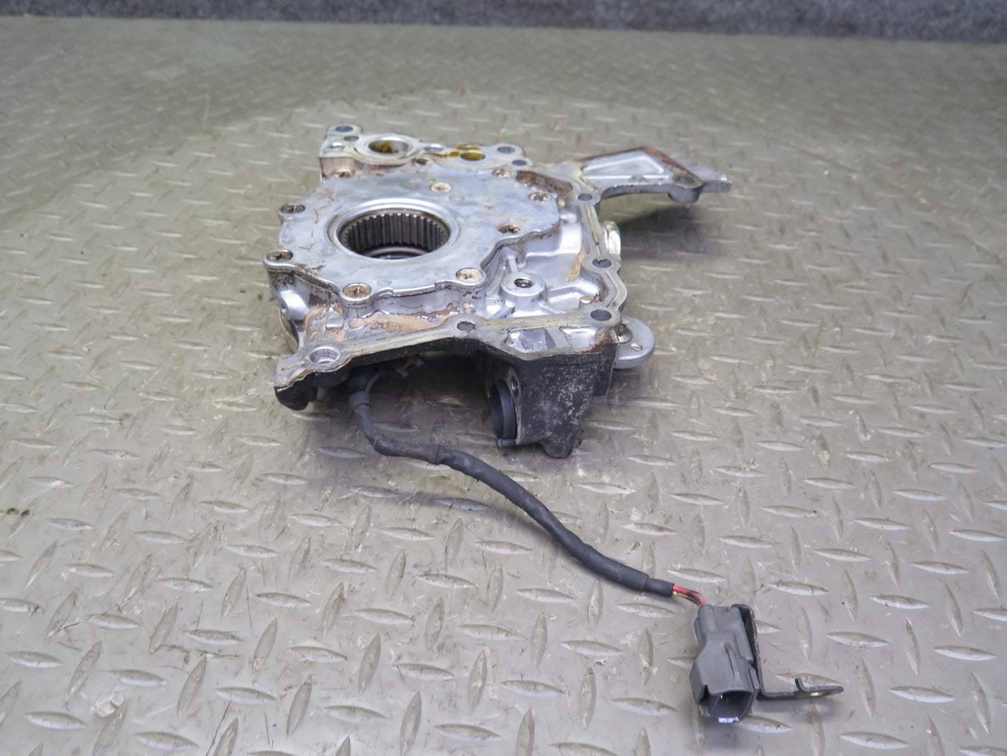 96-00 Lexus GS300 SC300 3.0L 2JZGE Engine Oil Pump w Housing OEM