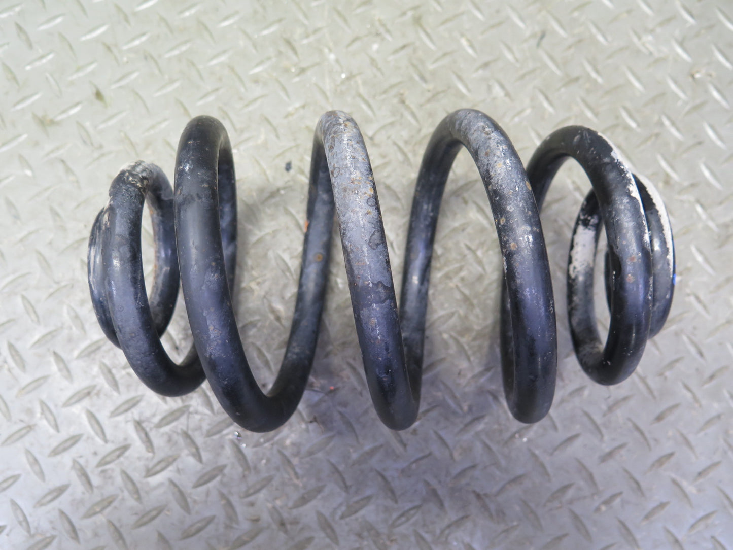 99-03 VW Eurovan T4 Set of 2 Rear Left & Right Coil Spring OEM