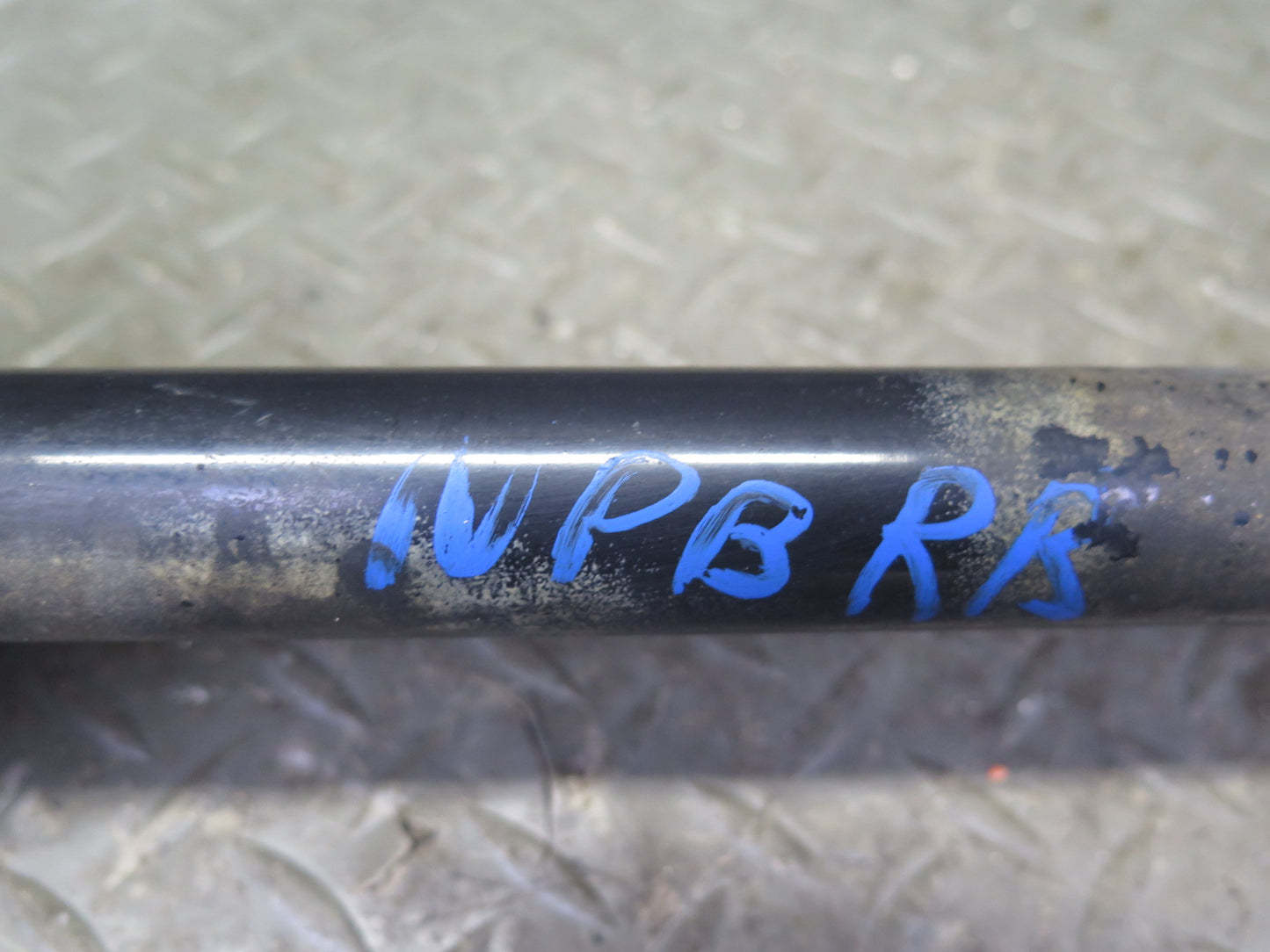 1997-2002 Porsche Boxster 986 RWD M/T Rear Right Axle Shaft 98633202403