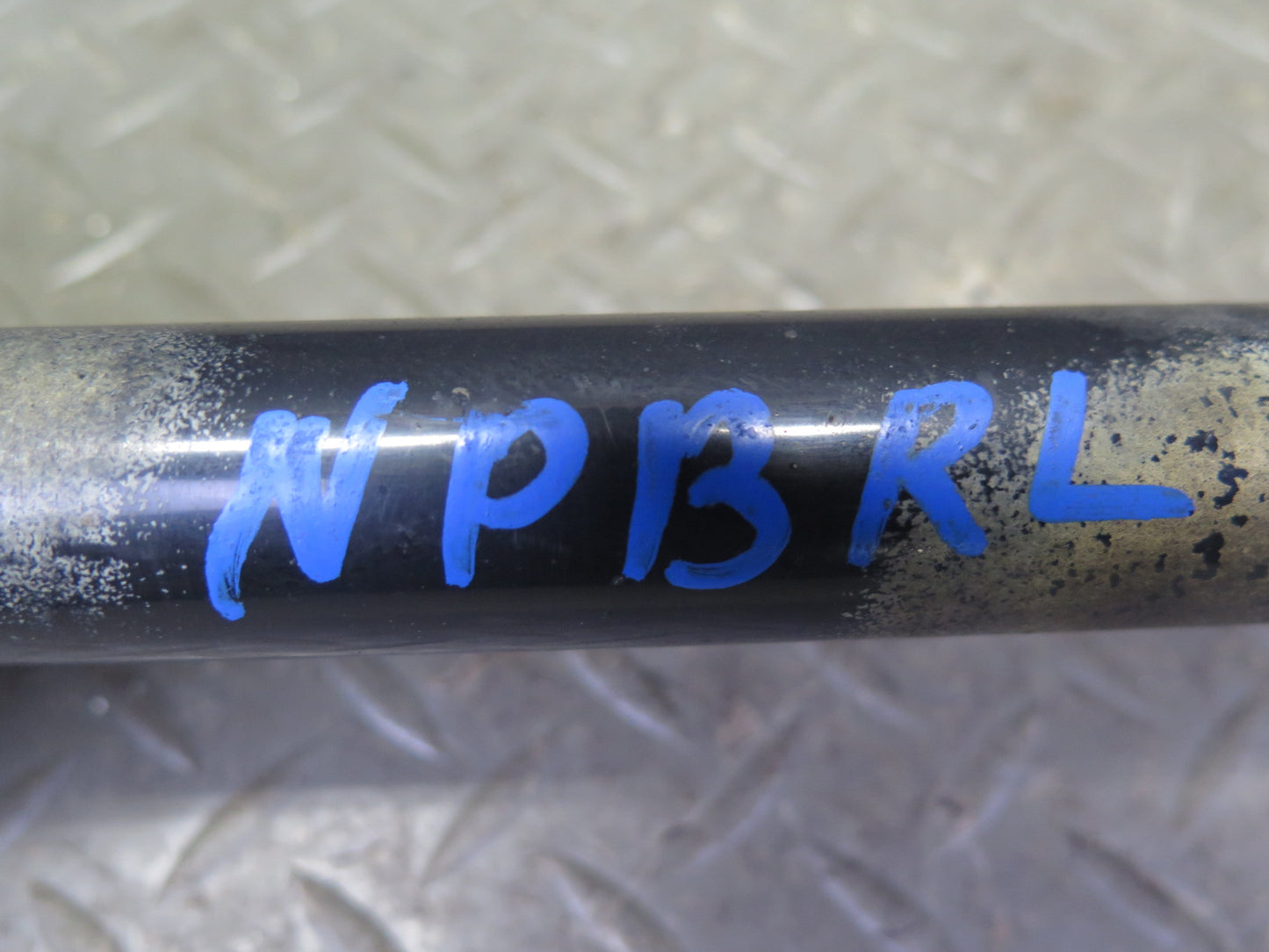 1997-2002 Porsche Boxster 986 RWD M/T Rear Left Axle Shaft 98633202404