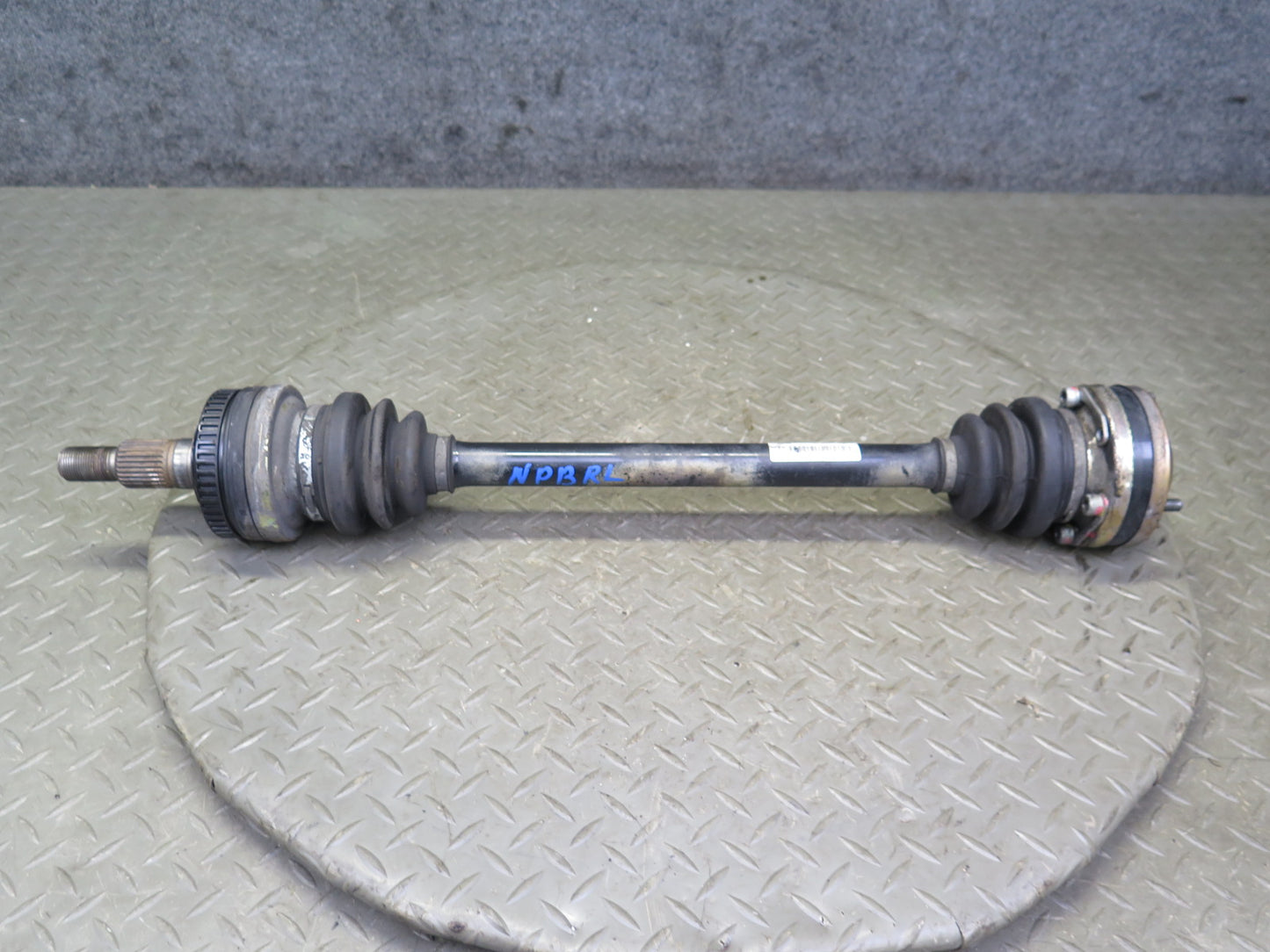 1997-2002 Porsche Boxster 986 RWD M/T Rear Left Axle Shaft 98633202404