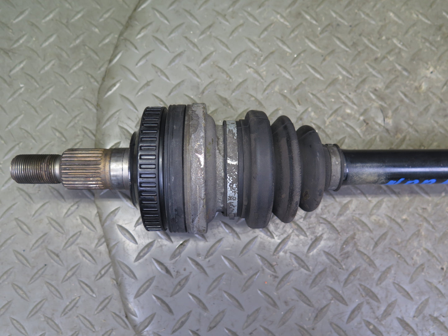 1997-2002 Porsche Boxster 986 RWD M/T Rear Left Axle Shaft 98633202404
